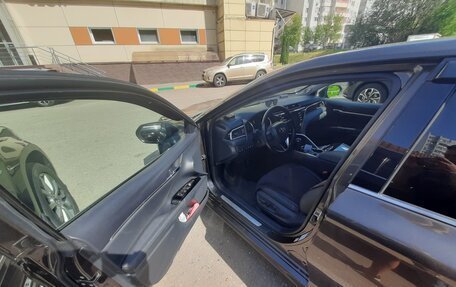 Toyota Camry, 2018 год, 2 950 000 рублей, 4 фотография