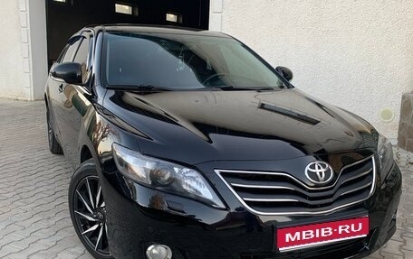 Toyota Camry, 2011 год, 1 350 000 рублей, 1 фотография