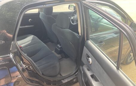 Nissan Tiida, 2010 год, 650 000 рублей, 3 фотография