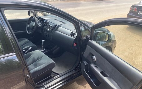Nissan Tiida, 2010 год, 650 000 рублей, 2 фотография