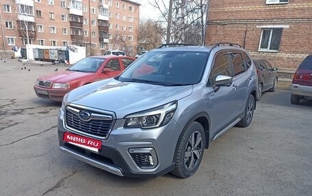 Subaru Forester, 2019 год, 2 350 000 рублей, 2 фотография