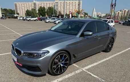 BMW 5 серия, 2019 год, 3 300 000 рублей, 32 фотография