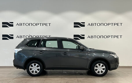Mitsubishi Outlander III рестайлинг 3, 2014 год, 1 299 000 рублей, 8 фотография