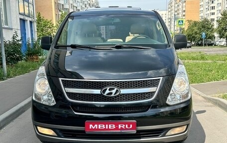 Hyundai Grand Starex Grand Starex I рестайлинг 2, 2010 год, 1 280 000 рублей, 1 фотография