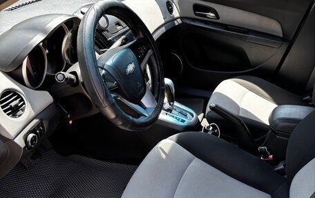 Chevrolet Cruze II, 2013 год, 910 000 рублей, 26 фотография
