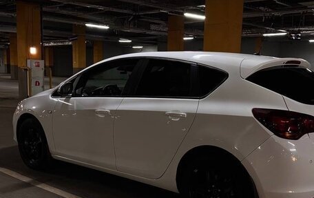 Opel Astra J, 2010 год, 670 000 рублей, 16 фотография