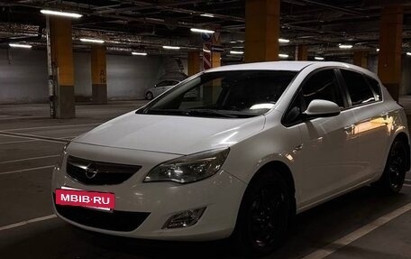 Opel Astra J, 2010 год, 670 000 рублей, 17 фотография