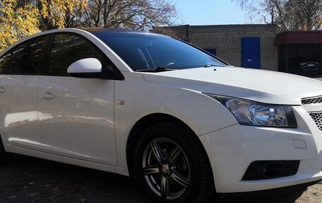 Chevrolet Cruze II, 2012 год, 900 000 рублей, 9 фотография