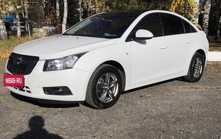 Chevrolet Cruze II, 2012 год, 900 000 рублей, 13 фотография