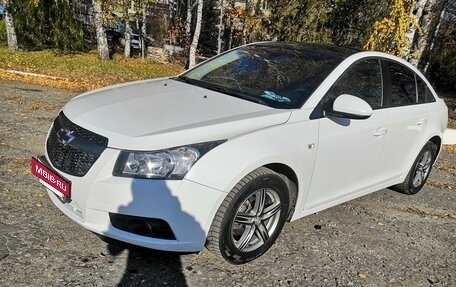 Chevrolet Cruze II, 2012 год, 900 000 рублей, 6 фотография