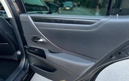 Lexus ES VII, 2022 год, 4 040 000 рублей, 13 фотография