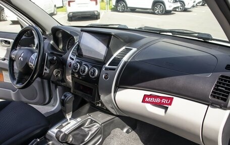 Mitsubishi Pajero Sport II рестайлинг, 2014 год, 1 480 000 рублей, 9 фотография