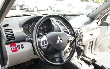 Mitsubishi Pajero Sport II рестайлинг, 2014 год, 1 480 000 рублей, 22 фотография