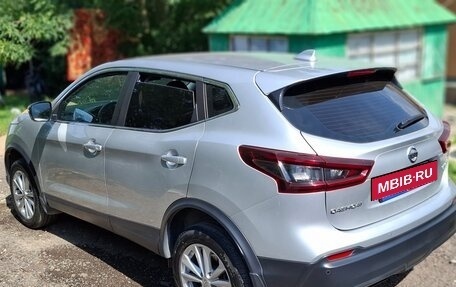Nissan Qashqai, 2021 год, 2 250 000 рублей, 3 фотография