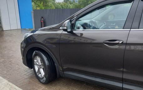 Hyundai Santa Fe III рестайлинг, 2016 год, 1 650 000 рублей, 3 фотография