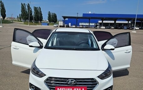 Hyundai Solaris II рестайлинг, 2017 год, 950 000 рублей, 19 фотография