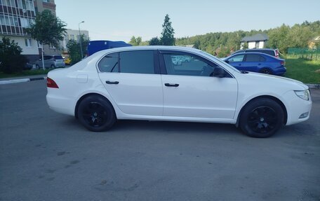 Skoda Superb III рестайлинг, 2012 год, 1 150 000 рублей, 5 фотография