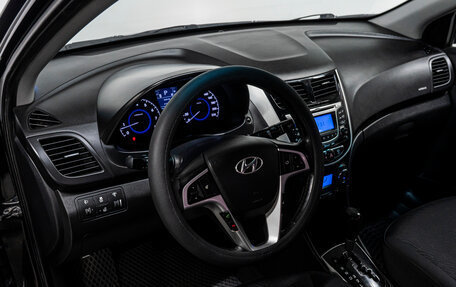 Hyundai Solaris II рестайлинг, 2013 год, 900 000 рублей, 10 фотография