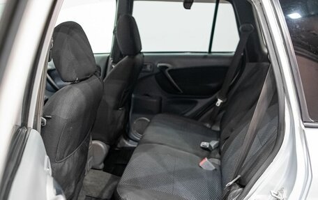 Toyota RAV4, 2001 год, 575 000 рублей, 13 фотография