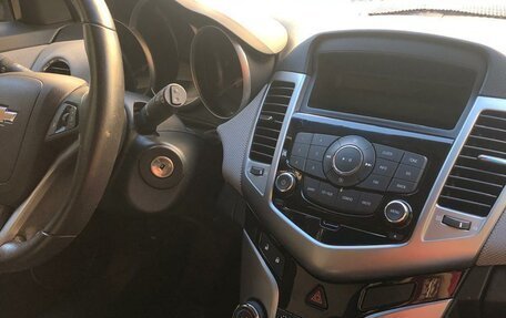 Chevrolet Cruze II, 2012 год, 970 000 рублей, 4 фотография