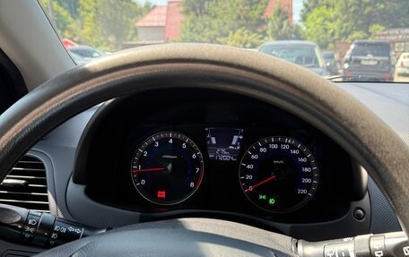 Hyundai Solaris II рестайлинг, 2012 год, 900 000 рублей, 16 фотография