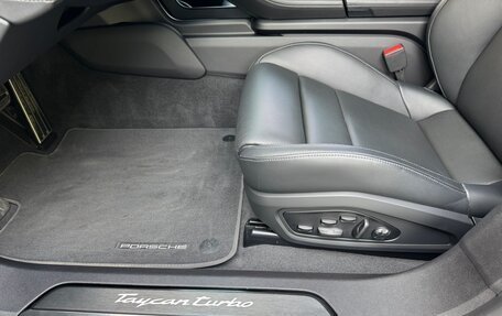 Porsche Taycan I, 2022 год, 13 900 000 рублей, 8 фотография