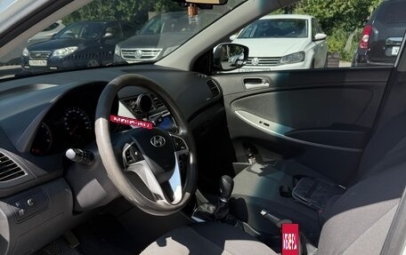 Hyundai Solaris II рестайлинг, 2012 год, 900 000 рублей, 13 фотография