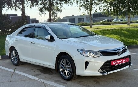 Toyota Camry, 2016 год, 2 390 000 рублей, 9 фотография
