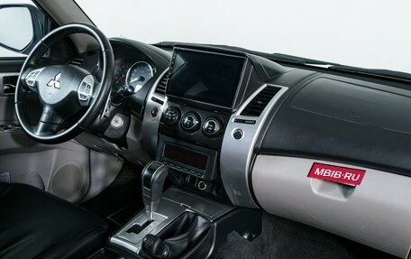 Mitsubishi Pajero Sport II рестайлинг, 2011 год, 1 440 000 рублей, 10 фотография
