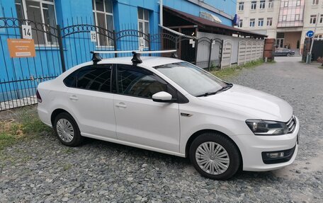 Volkswagen Polo VI (EU Market), 2016 год, 1 000 000 рублей, 1 фотография