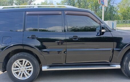 Mitsubishi Pajero IV, 2010 год, 1 560 000 рублей, 5 фотография