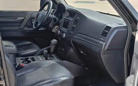 Mitsubishi Pajero IV, 2010 год, 1 560 000 рублей, 12 фотография