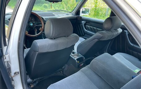 BMW 5 серия, 1990 год, 600 000 рублей, 6 фотография