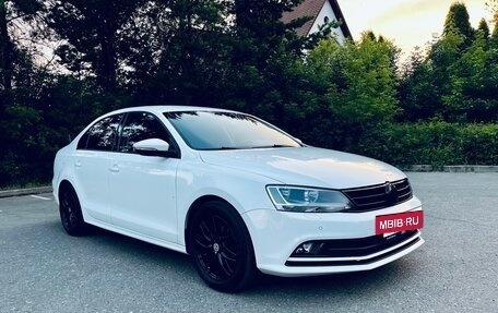 Volkswagen Jetta VI, 2018 год, 1 800 000 рублей, 7 фотография