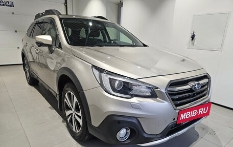 Subaru Outback IV рестайлинг, 2020 год, 2 800 000 рублей, 3 фотография