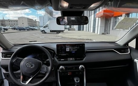 Toyota RAV4, 2024 год, 3 690 000 рублей, 11 фотография