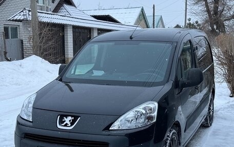 Peugeot Partner II рестайлинг 2, 2011 год, 1 050 000 рублей, 35 фотография