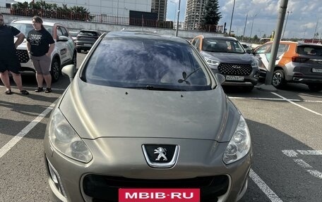 Peugeot 308 II, 2011 год, 555 000 рублей, 2 фотография
