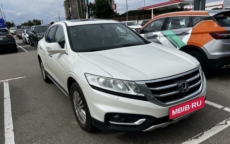 Honda Crosstour I рестайлинг, 2014 год, 1 595 000 рублей, 3 фотография