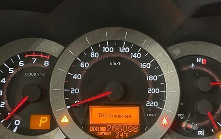 Toyota RAV4, 2011 год, 1 199 000 рублей, 22 фотография