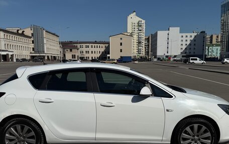 Opel Astra J, 2012 год, 650 000 рублей, 4 фотография