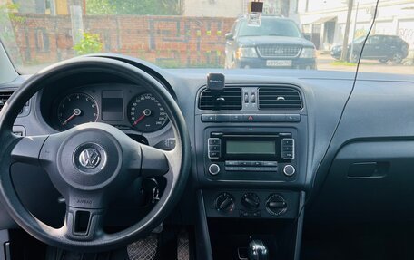 Volkswagen Polo VI (EU Market), 2011 год, 850 000 рублей, 5 фотография