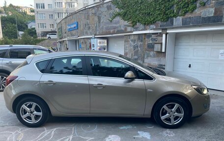 Opel Astra J, 2011 год, 810 000 рублей, 11 фотография