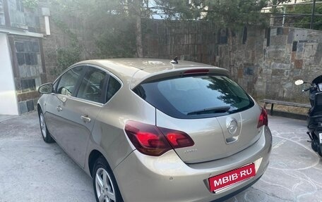 Opel Astra J, 2011 год, 810 000 рублей, 6 фотография