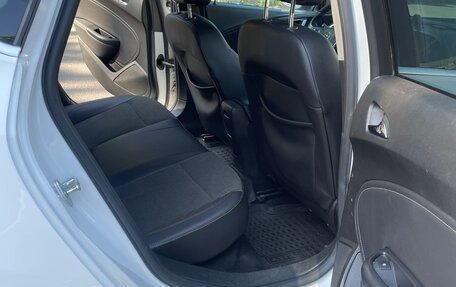Opel Astra J, 2012 год, 890 000 рублей, 11 фотография