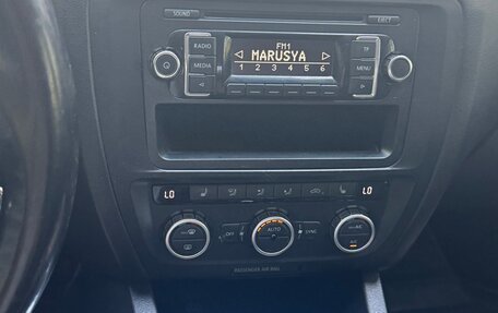 Volkswagen Jetta VI, 2012 год, 630 000 рублей, 12 фотография