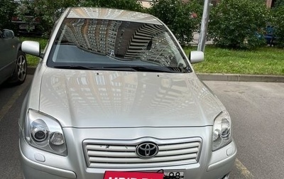 Toyota Avensis III рестайлинг, 2005 год, 560 000 рублей, 1 фотография