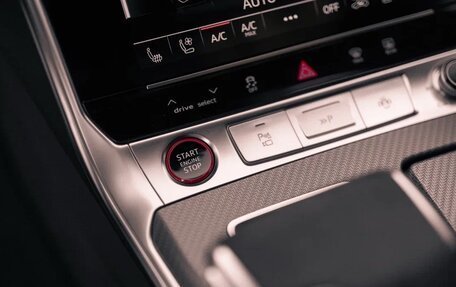 Audi RS 6, 2023 год, 17 700 000 рублей, 19 фотография