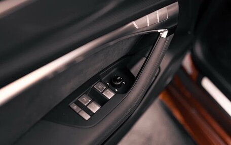Audi RS 6, 2023 год, 17 700 000 рублей, 23 фотография