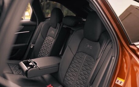 Audi RS 6, 2023 год, 17 700 000 рублей, 27 фотография